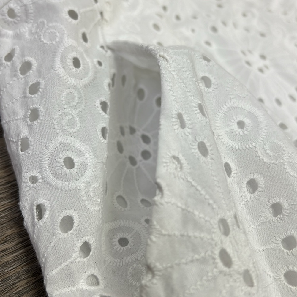 SOLD IN STORE Michael Kors Women’s Sleeveless White Eyelet Dress Size 6 - Picture 11 of 11